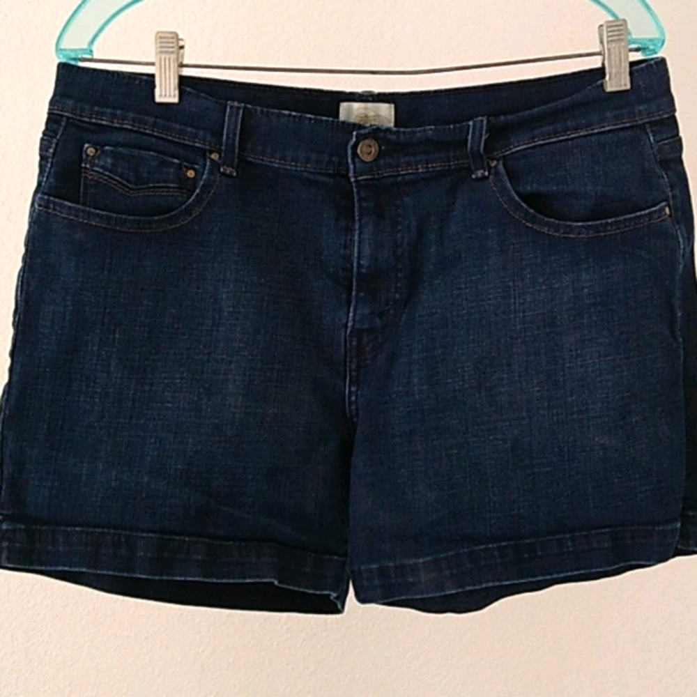 Levi's size 12 denim shorts, blue,pre-owned.